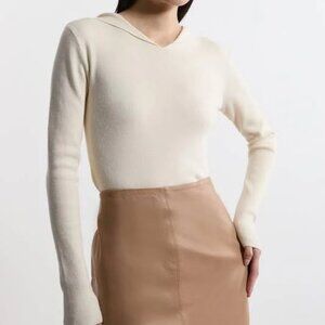 100% Wool Hoodie Pullover Sweater in Cream, Medium